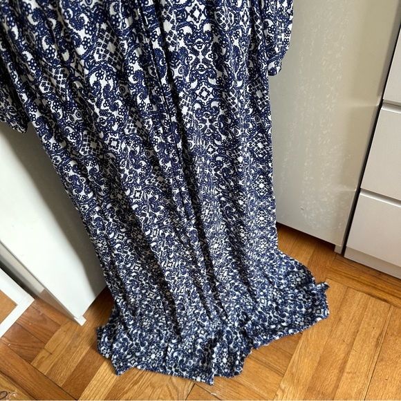 Lulu’s Mandala Daydream Blue Print Maxi Dress sz M - Picture 13 of 15